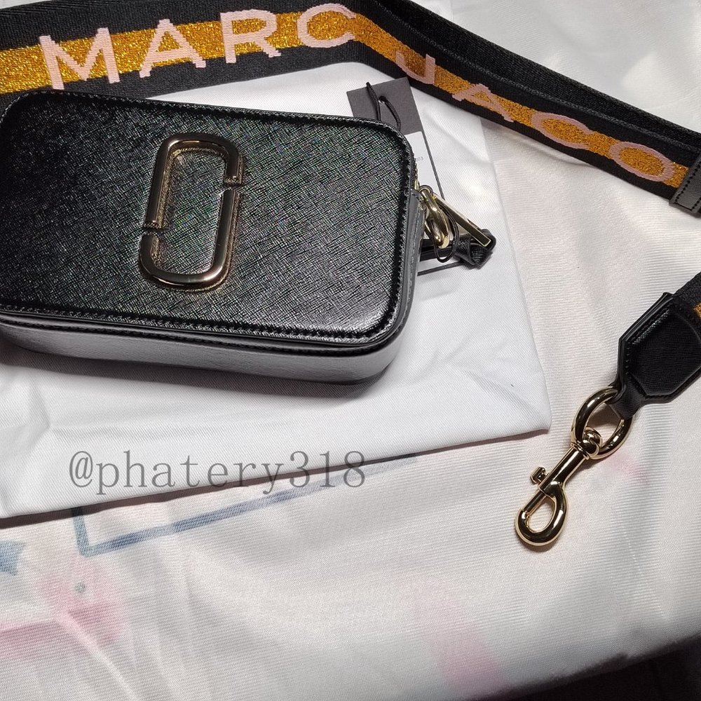 Marc Jacobs the SNAPSHOT black Crossbody Bag - Picture 14 of 16